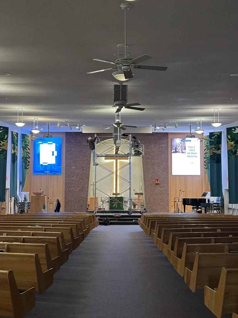 Outdoor daylight LED wall